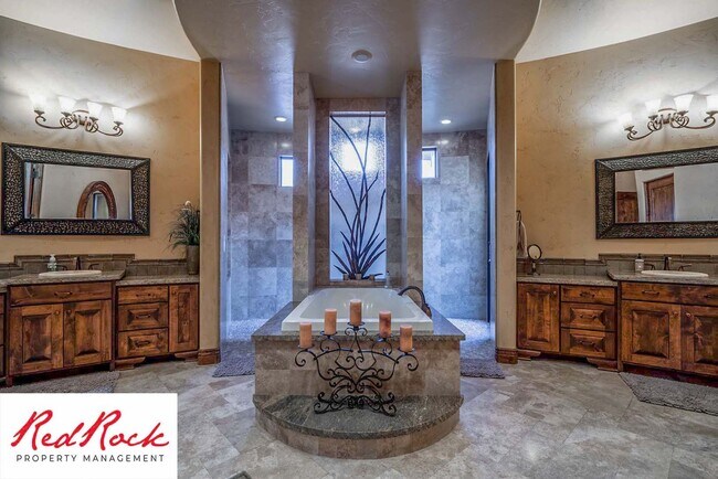 Building Photo - Incredible 4 Bedroom, 4 Bathroom FULLY FURNISHED Property in Entrada with a Private Pool! 18 Mont...