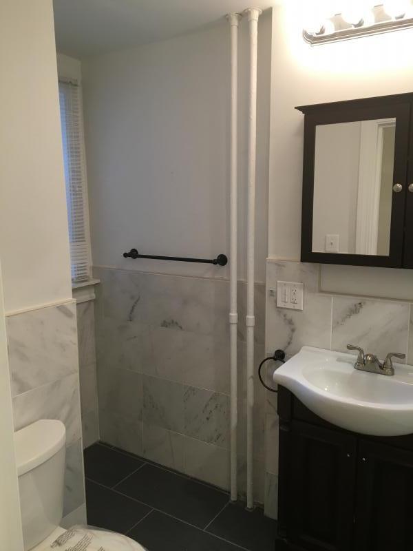 Building Photo - 139 Brook St