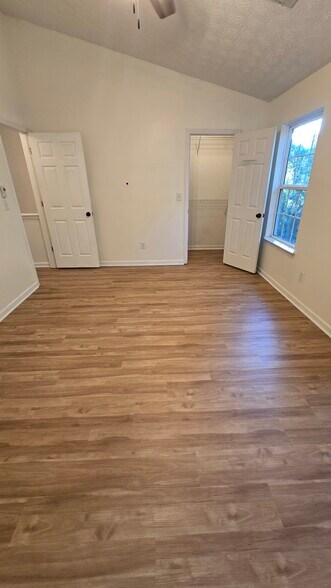 NEW Flooring: scratch-resistant luxury vinyl plank (LVP) flooring installed - 46 Timber Ridge Dr
