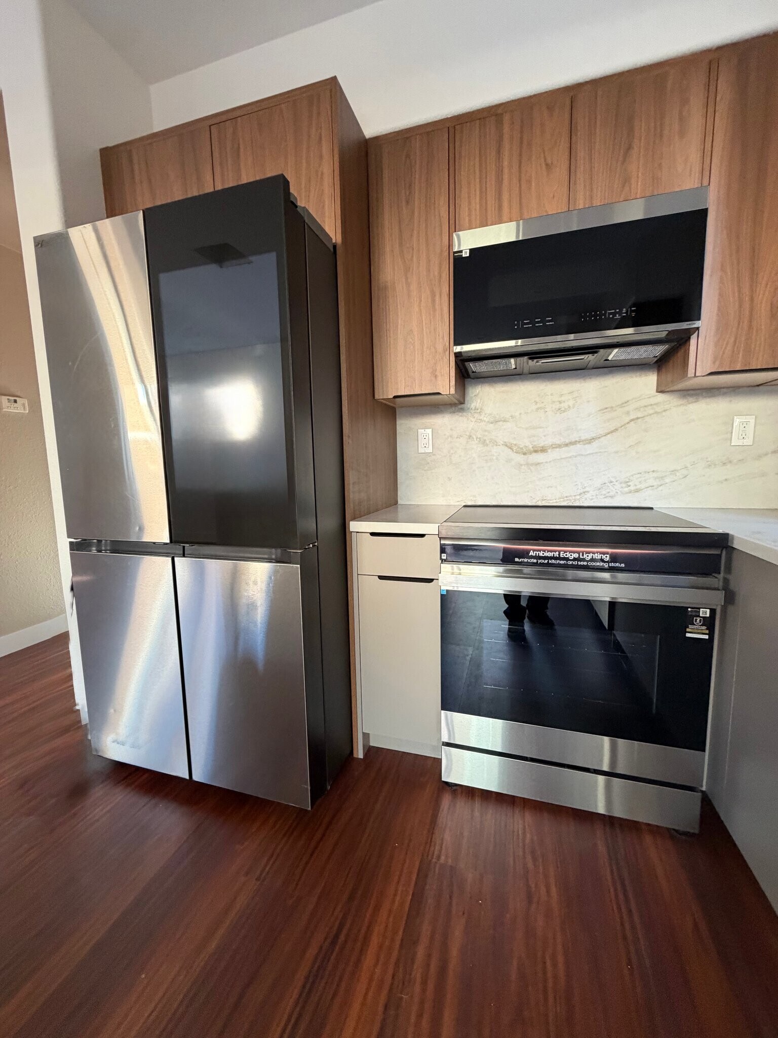 Building Photo - 8922 Del Rio Cir