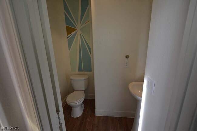 Building Photo - 6670 Tulip Falls Dr