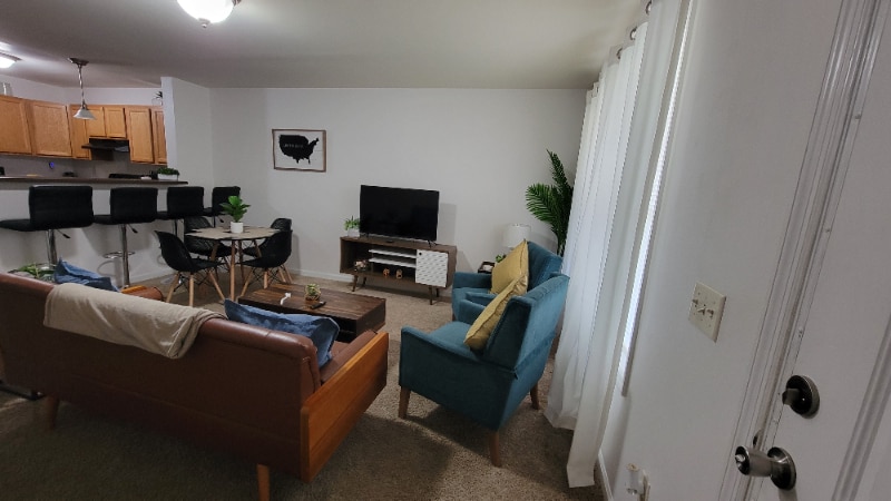 Building Photo - 1510 E Henry St