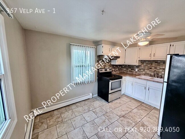 Building Photo - 967 Velp Ave