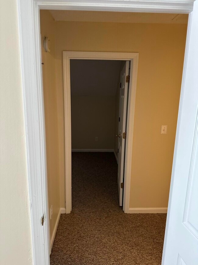 Building Photo - 1021 Excel Ct