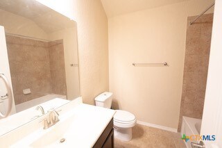 Building Photo - 229 Primrose Way