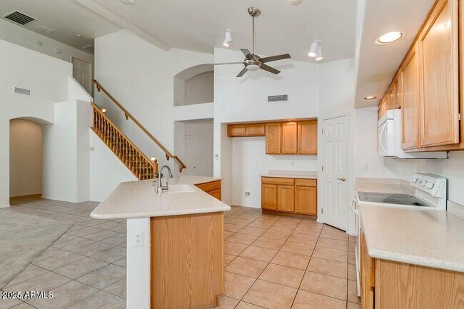 Building Photo - 6321 S 4 Peaks Pl