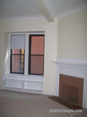 Building Photo - 62 Boylston St