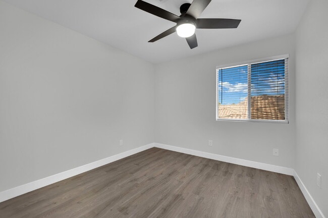 Building Photo - Step into this charming 3-bedroom, 3-bathroom home that has so much to offer!