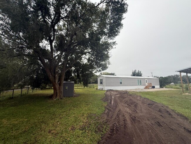 Building Photo - 4901 N Vaughn Rd