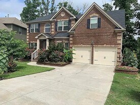 Building Photo - 206 Heights Ave