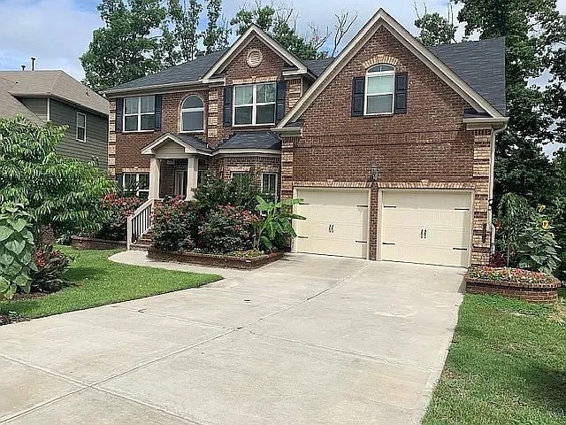 Building Photo - 206 Heights Ave