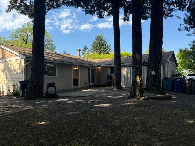 Building Photo - Beautiful 3 Bedroom Ranch Style House with 2 Car Garage, Fences Yard, Fireplace, Shed, Workshop &...