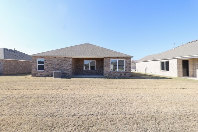 Building Photo - New Build 3 Bedroom Home Available For Immediate Move In!! Robninson Ranch