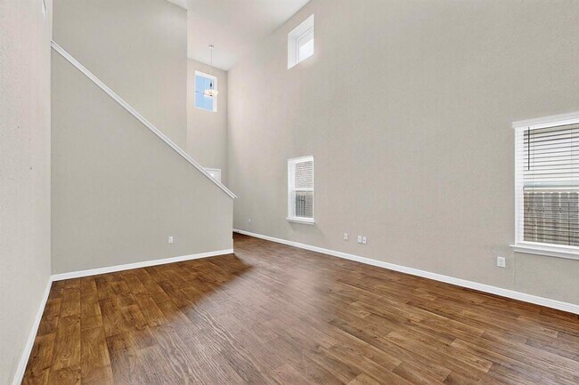 Building Photo - 216 Yoakum St