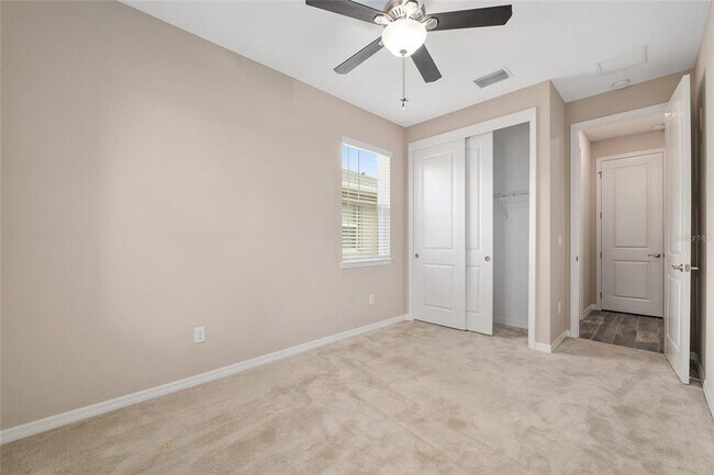 Building Photo - 5587 NW 40th Pl