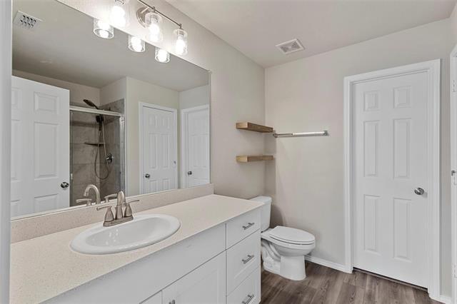 Building Photo - 10121 Wyseby Rd