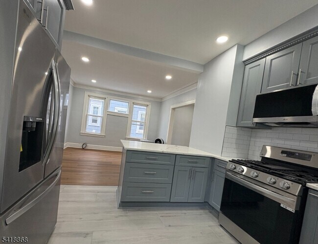 Building Photo - 16 Jacoby St