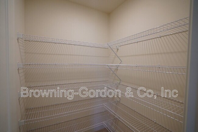 Building Photo - 797 Ravensdowne Dr