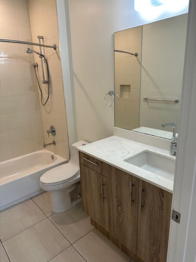 Building Photo - 3902 Melaleuca Ln