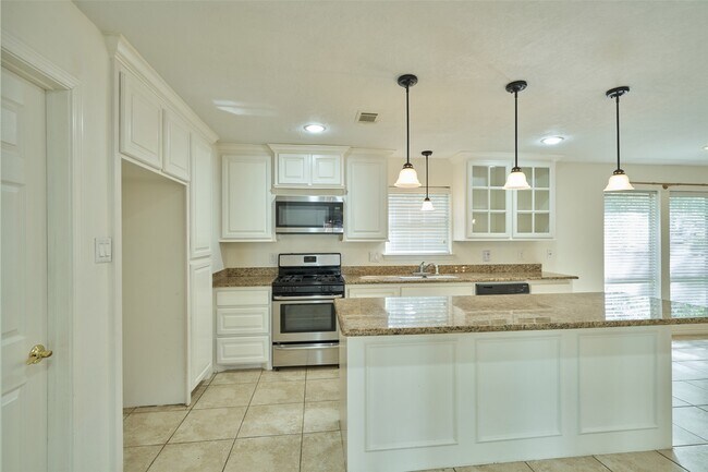 Building Photo - 11616 Timberwild St
