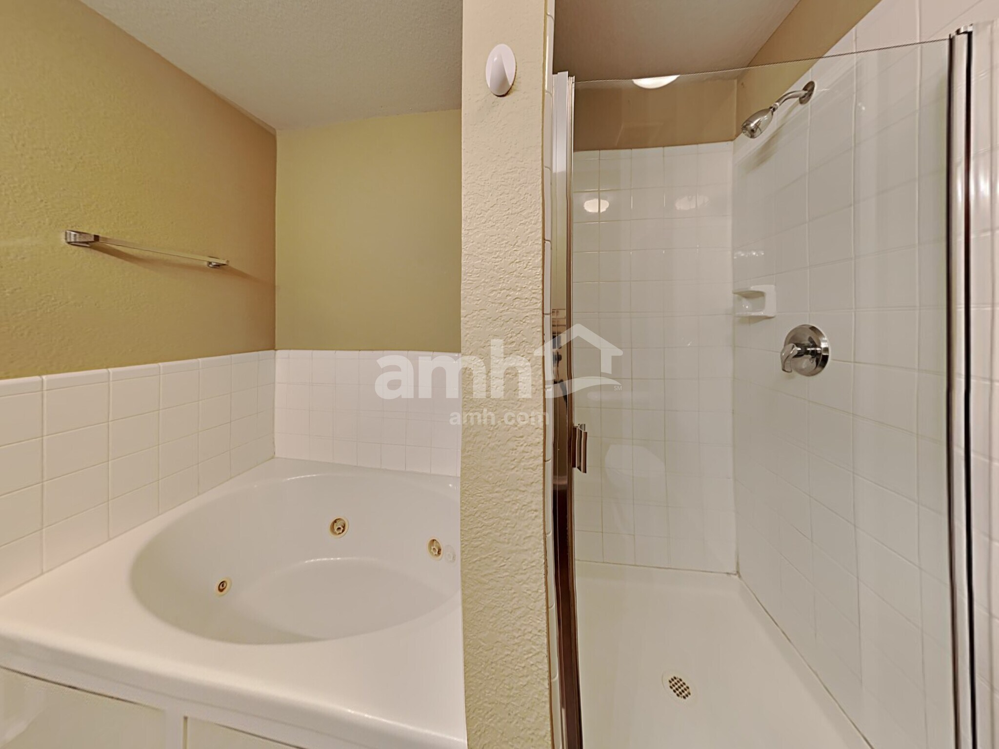 Building Photo - 2909 Kimbrough Ln