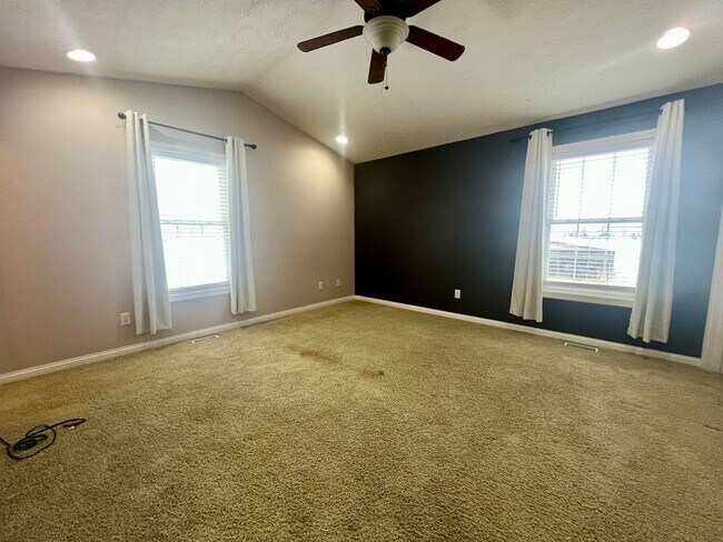 Building Photo - Gorgeous brick home with room to roam!