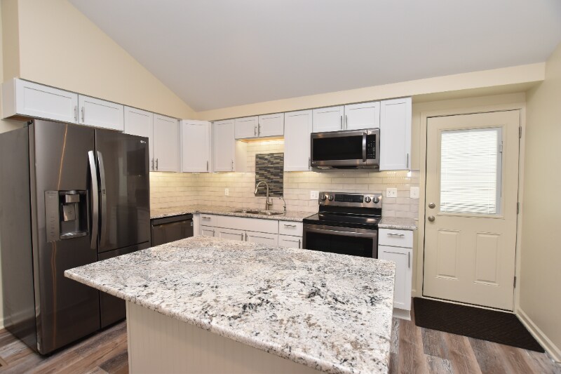 Building Photo - 3891 Lawley Ave