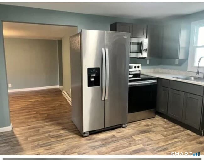 Building Photo - 6 Springdale Ave