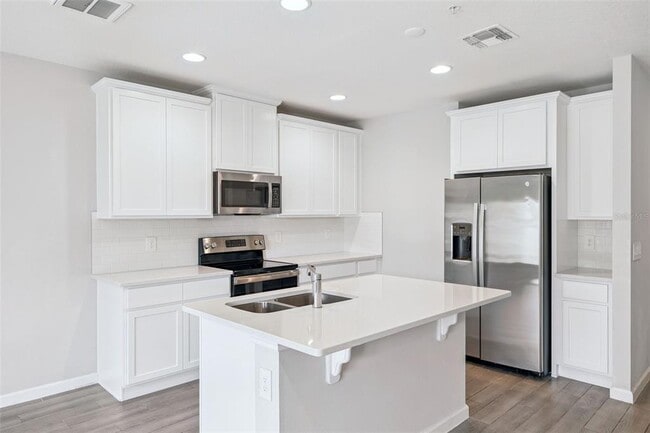 Building Photo - 212 Beautyberry Ln