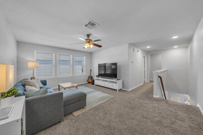 Building Photo - 6427 Addlestone Ridge Ln