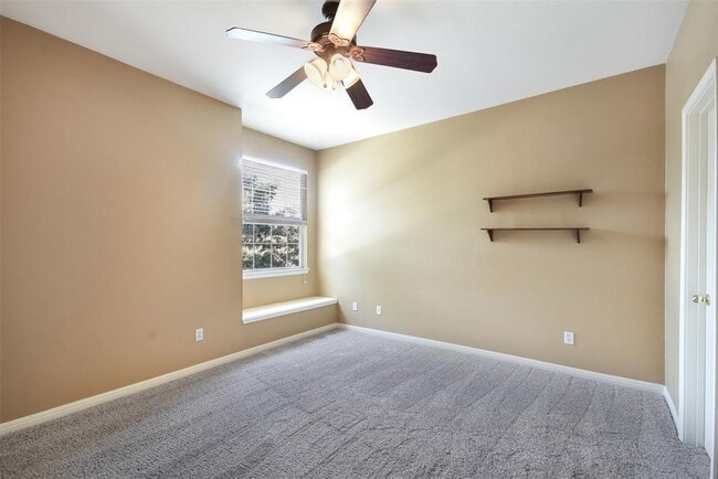 Building Photo - 8518 Cahill Dr