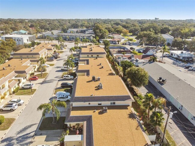 Building Photo - 610 Indian Rocks Rd N