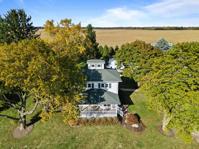 Building Photo - W5838 County Rd A