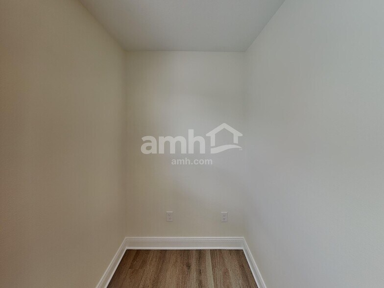 Building Photo - 2538 Feather Crst Dr