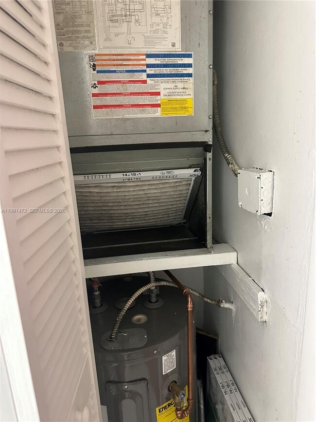 Building Photo - 10090 NW 80th Ct