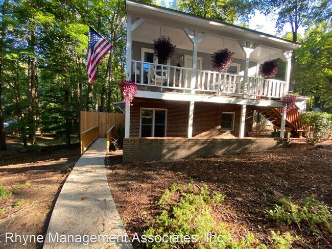 Primary Photo - 2 br, 1 bath House - 101 Carmichael Court