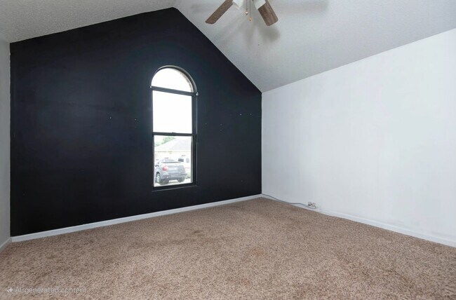 Building Photo - 4 bedrooms / 2 bathrooms / Privacy Fence /...