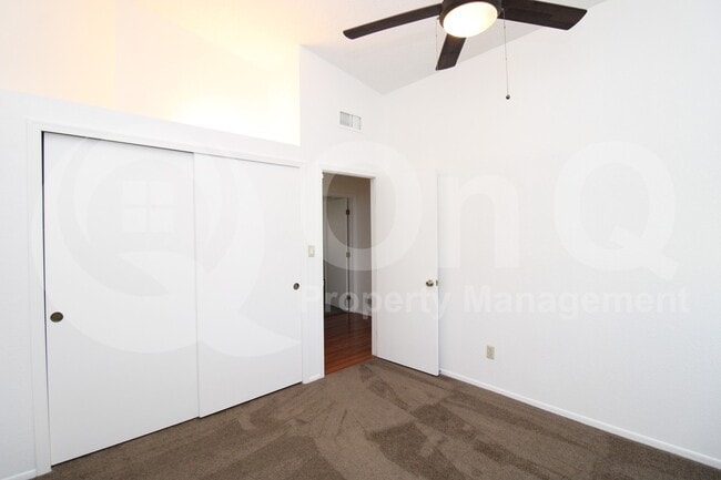 Building Photo - 4026 W Avenida Del Sol