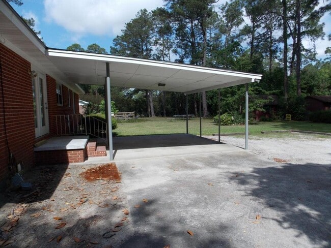 Building Photo - 403 Catherine Ave