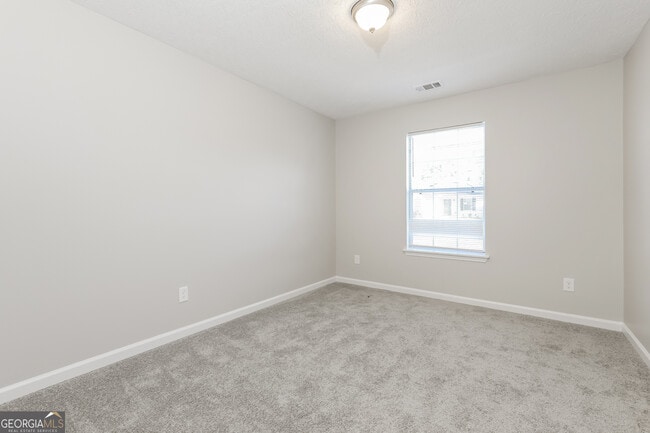 Building Photo - 38 Bay Cove Dr