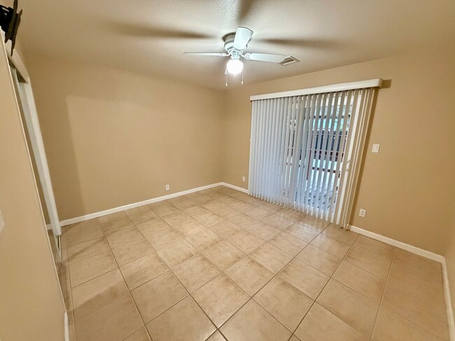 Building Photo - 3 Bed 1 Bath on a quiet country road