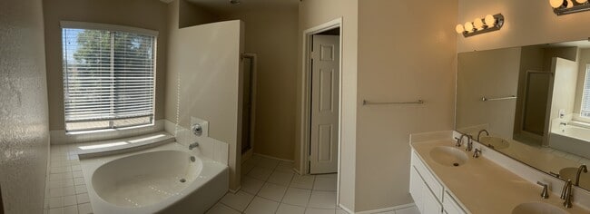Building Photo - 39948 Osprey Rd
