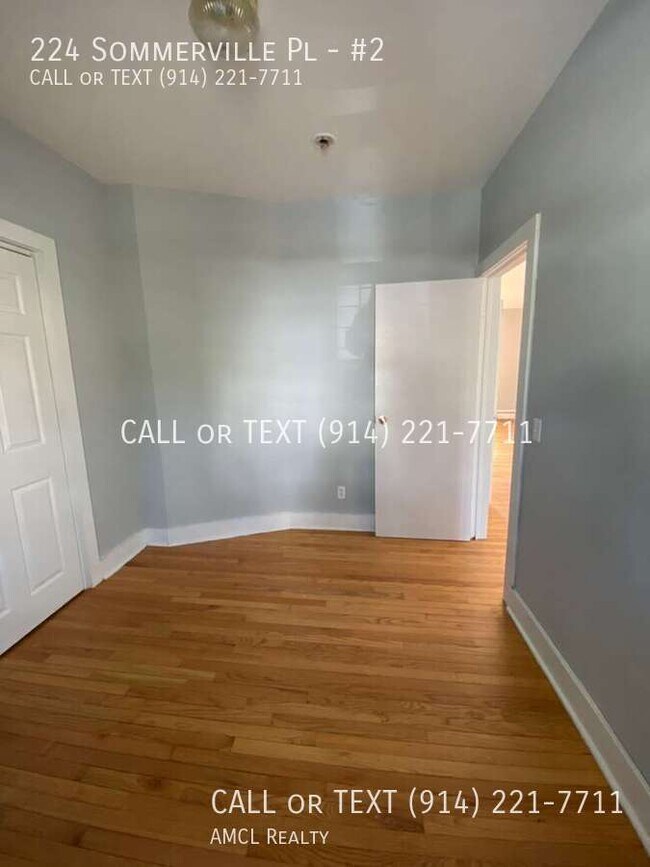 Building Photo - 224 Sommerville Pl