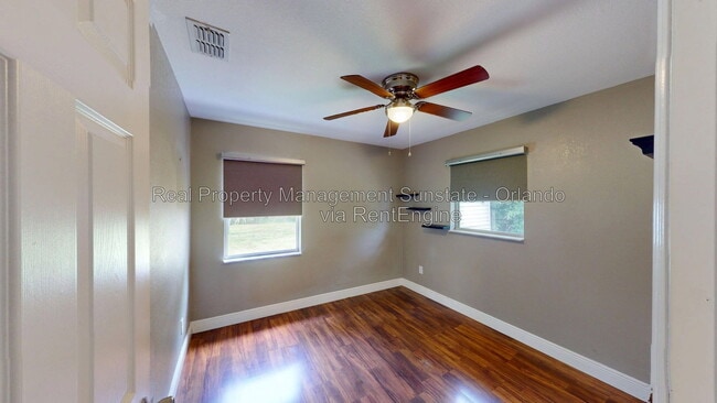 Building Photo - 214 Woodmere Blvd