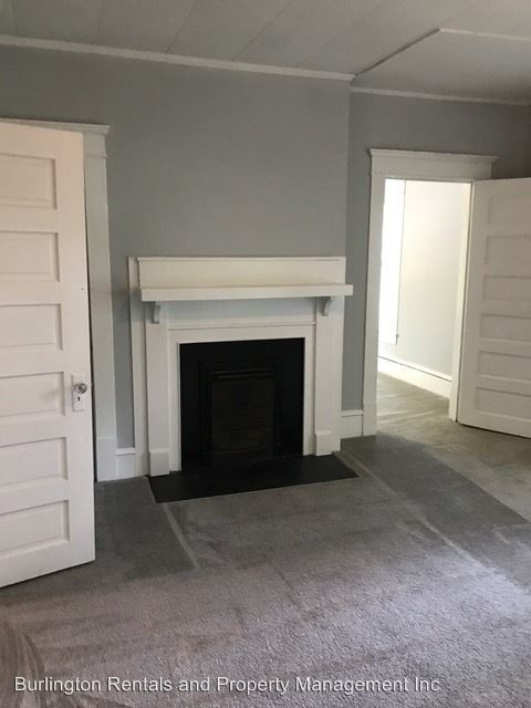 Building Photo - 515 E Davis St