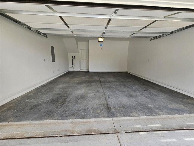 Building Photo - 500 Healy Dr