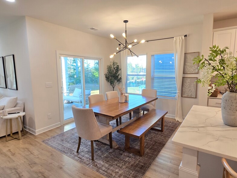 Building Photo - 4058 Armstrong Farm Dr