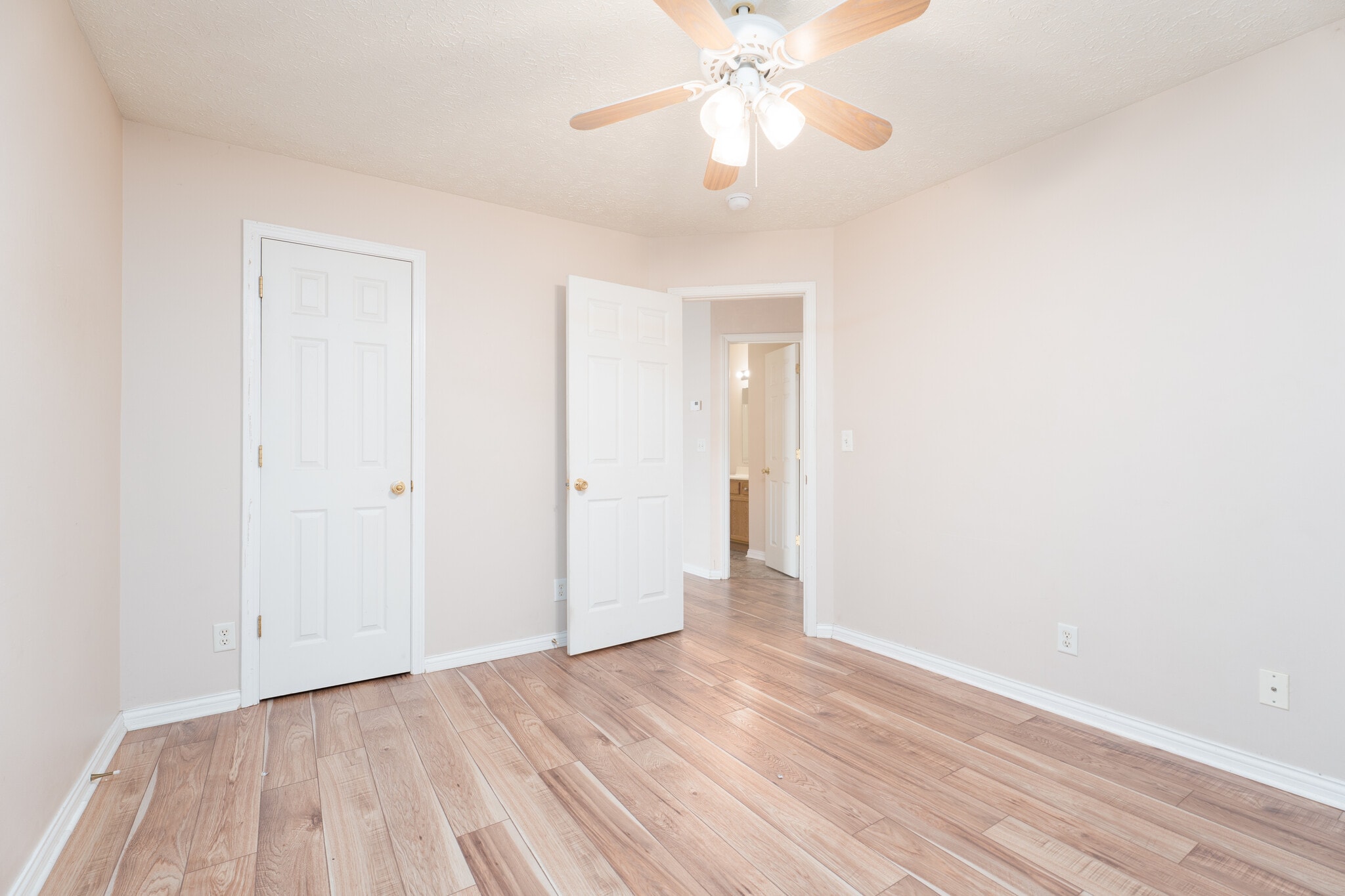 Building Photo - 2509 Arbor Ter