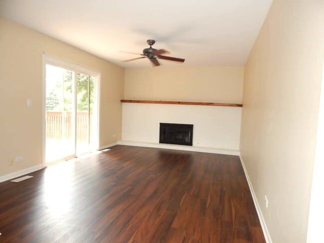 Building Photo - 2080 Springside Dr