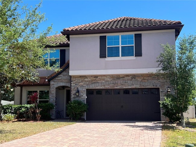 Building Photo - 807 Marsh Reed Dr